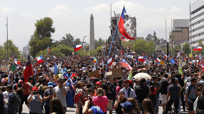 Gobierno informa disminución de "eventos graves" de violencia tras fin del toque de queda