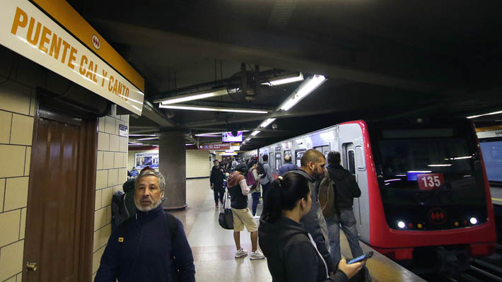 Metro retrasa inicio de operaciones para este martes "debido a graves incidentes": Funcionará desde las 07.00 horas