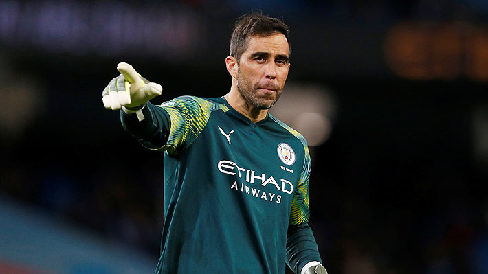 La curiosa frase con que en Inglaterra analizaron la actuación de Claudio Bravo en el triunfo del City por la Copa de la Liga