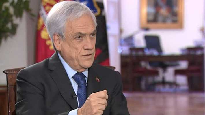 Piñera: "Después de restaurar el orden público y poner en marcha la agenda social, no termina el debate"
