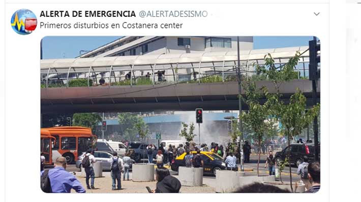 Metro cierra estaciones entre Tobalaba y Salvador por manifestaciones en el sector