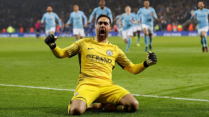 Guardiola confirma que Claudio Bravo será titular en el City en el importante choque ante Liverpool y lo llena de elogios