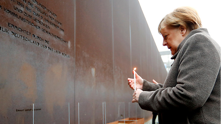 Angela Merkel conmemora la caída del Muro de Berlín: "Tenemos que rechazar el racismo y el antisemitismo"