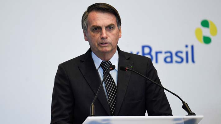 Bolsonaro se refiere por primera vez a la libertad de Lula y hace un llamado al pueblo brasileño a "no dar munición" al "canalla"