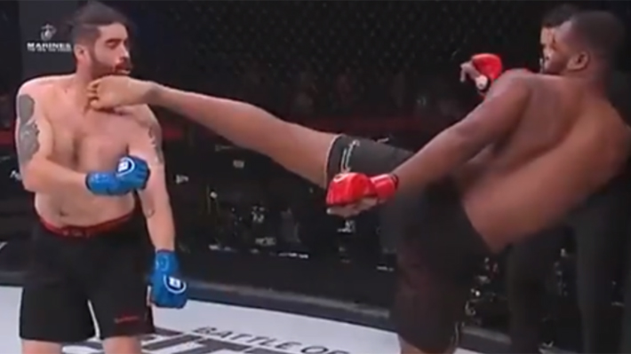 Video: El fulminante nocaut que le dio la victoria a un luchador tras apenas 16 segundos de combate en la MMA