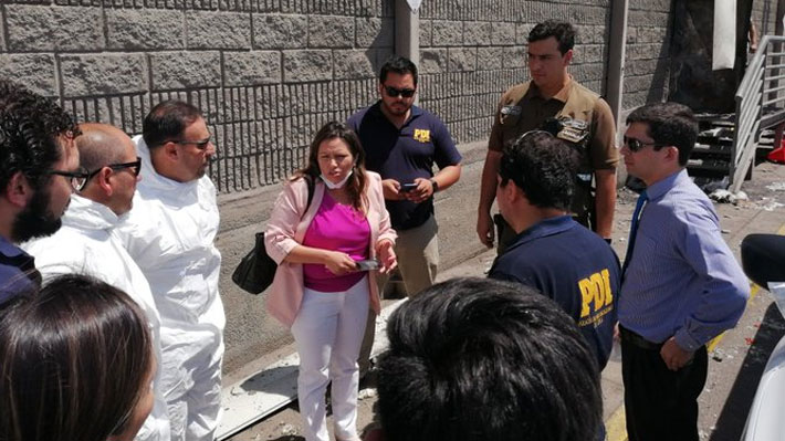 Fiscalía confirma hallazgo de cuerpo al interior de supermercado incendiado en Arica