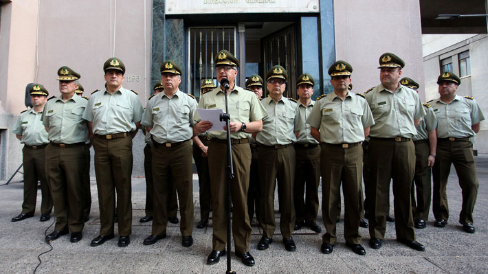 El alto mando del general Mario Rozas en medio de los cuestionamientos al actuar de Carabineros