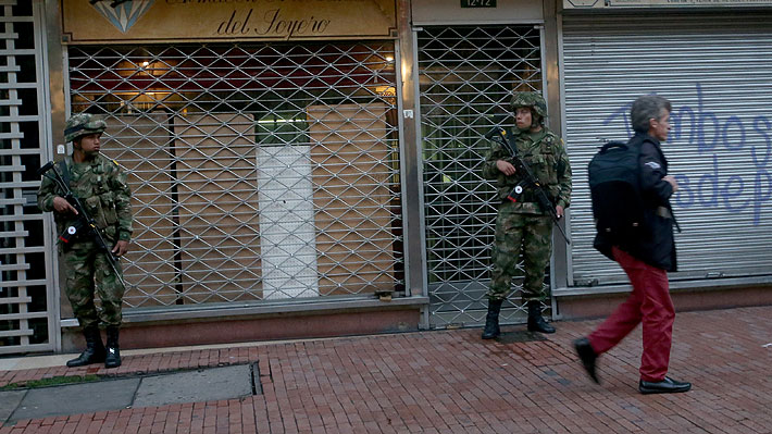 Bogotá bajo inédito toque de queda tras ola de violencia y saqueos luego de dos jornadas de movilizaciones