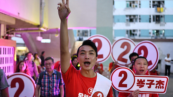 Prodemócratas obtienen amplia ventaja en todos los distritos de Hong Kong tras elecciones de este domingo