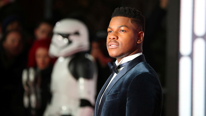 Actor que interpreta a Finn en "Star Wars" admite que era suyo el guion que llegó a eBay y da detalles de cómo ocurrió