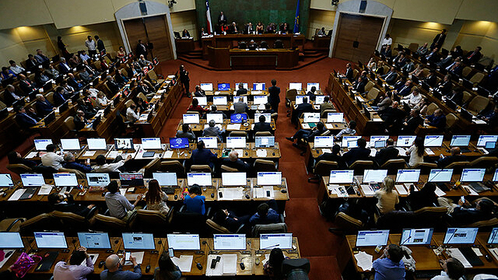 Gabriel Boric, Marcos Ilabaca y Gabriel Silber componen la comisión que presentará al Senado la acusación