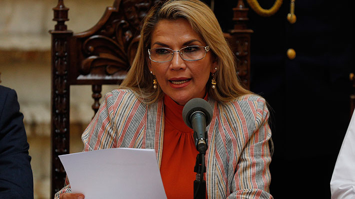 Jeanine Áñez revoca decreto que eximía a militares de sus responsabilidades penales durante protestas en Bolivia