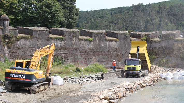 SMA multa con $238 millones a constructora tras afectar al Fuerte Corral e incumplir normas ambientales en Valdivia