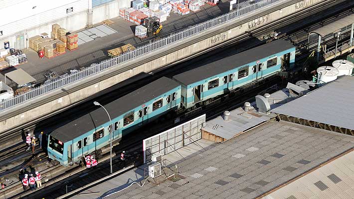 Metro de Santiago informa que interrupción de servicio en L5 "se mantendrá durante toda la mañana"