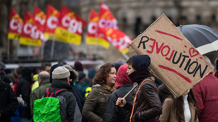 Francia: Sindicatos llaman a intensificar huelga tras propuesta del Gobierno sobre pensiones