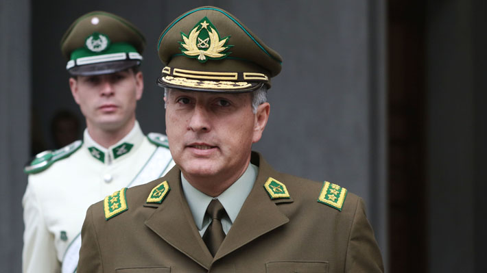 General Rozas por carabineros lesionados en la RM: "Me sorprende el grado de violencia con el que nos están atacando"