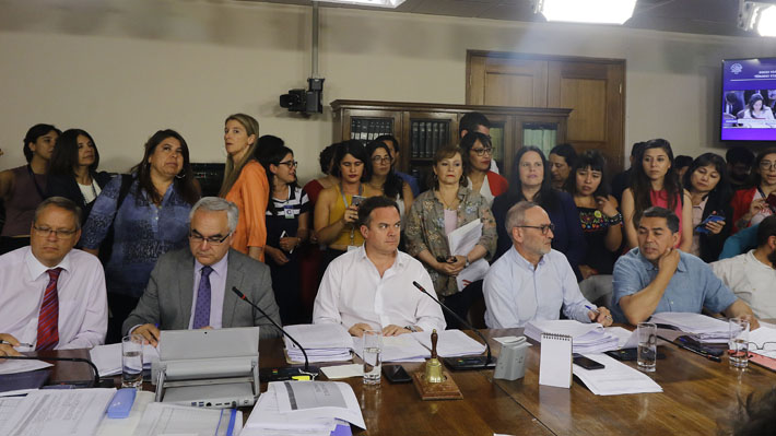 Diputadas Sabat, Ossandón y Olivera se enfrentan a la UDI y Evópoli por cuota de género en proceso constituyente
