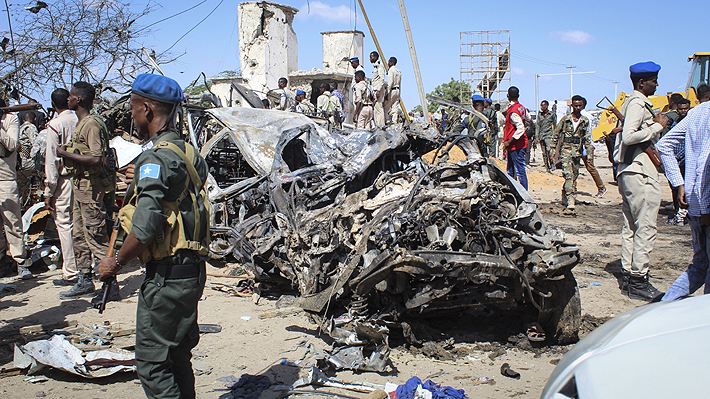 Atentado con coche bomba deja al menos 78 fallecidos y decenas de heridos en la capital de Somalia