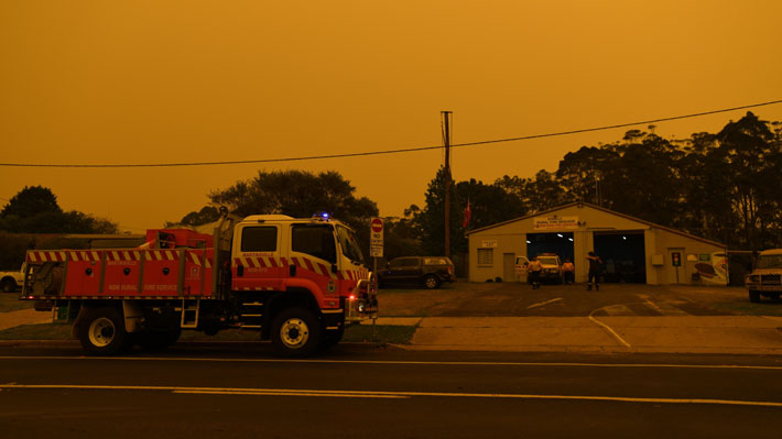 Australia moviliza a su Ejército para combatir los incendios mientras los fallecidos aumentan a 23