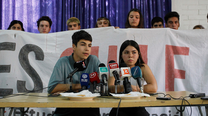 ACES: La asamblea de estudiantes secundarios que organizó el "boicot" a la PSU y que se declara anti "política institucional"