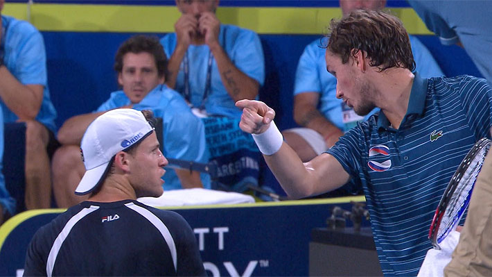 Video: El tenso cruce entre el argentino Schwartzman y Medvedev en la ATP Cup