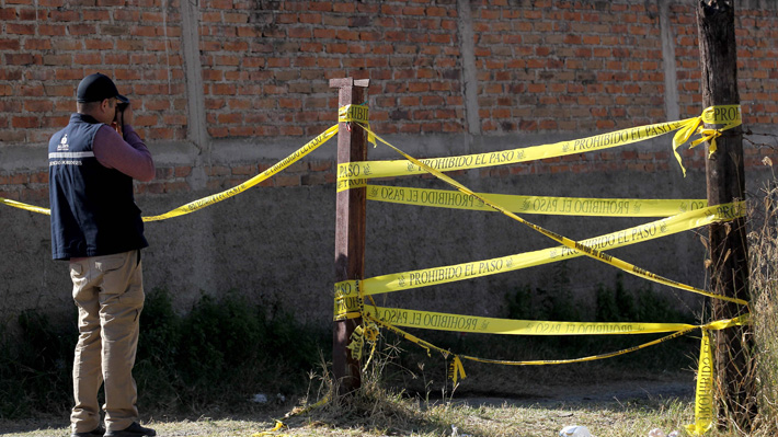 Fiscalía mexicana descubre fosa clandestina con 29 cadáveres en estado de Jalisco