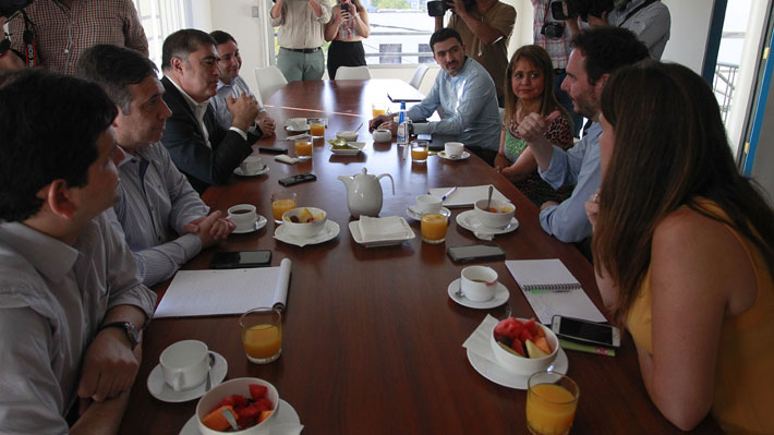 Partidos de Chile Vamos inician negociaciones de cara a comicios municipales y de gobernadores regionales