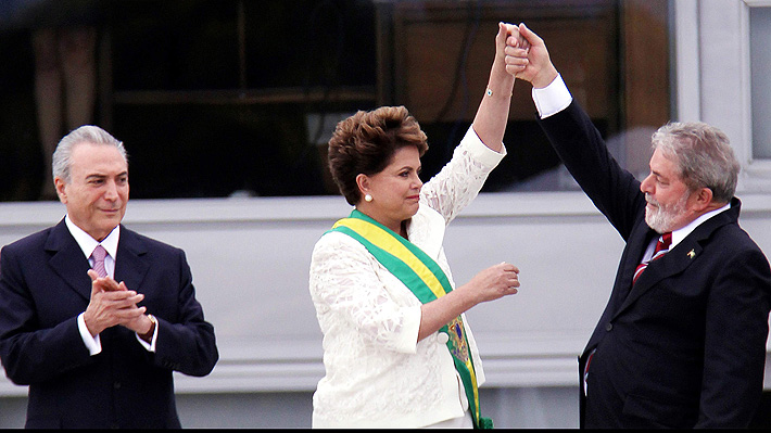 Documental brasileño nominado a los Oscar genera división política: Bolsonaro lo calificó de "porquería"