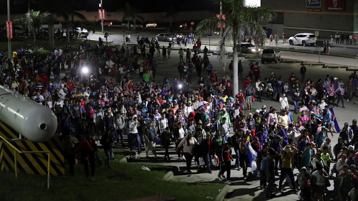 Una nueva caravana de 200 inmigrantes hondureños se dirige hacia Estados Unidos