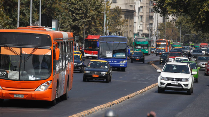 Estas son las comunas de Santiago que tendrán más pistas "Sólo Buses": Incluirán nuevas demarcaciones y señaléticas