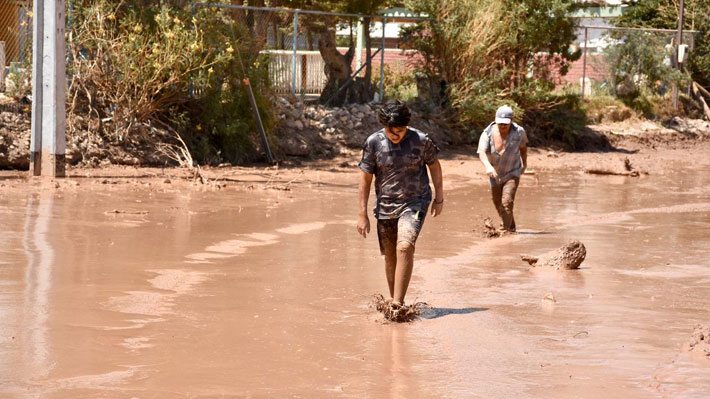 Subsecretario de OO.PP. por aluvión en El Tránsito: "Dejó prácticamente a todo el pueblo con barro en sus casas"