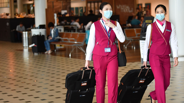 Varias aerolíneas comienzan a suspender o reducir sus vuelos desde y hacia China por el coronavirus