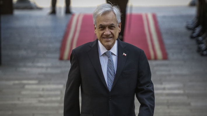Presidente Piñera encabeza consejo de gabinete en La Moneda junto a ministros, subsecretarios e intendentes
