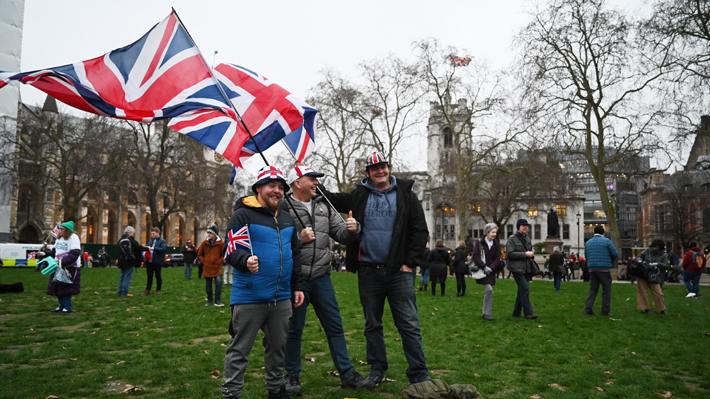 Protestas, cuenta regresiva y moneda conmemorativa: La manera en que los británicos esperan la salida de la UE
