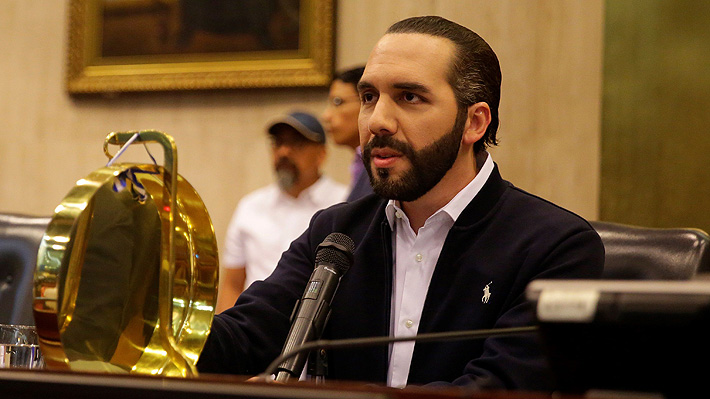 Presidente de El Salvador afirma que acatará la resolución de la Corte Suprema sobre separación de poderes