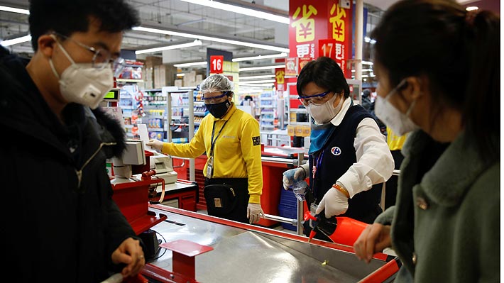 Autoridades chinas aseguran que el impacto del coronavirus en su economía será "limitado"