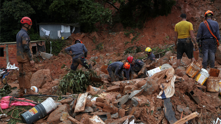 Temporal con cifras récord azota el sureste de Brasil desde el lunes con un saldo de 25 muertos