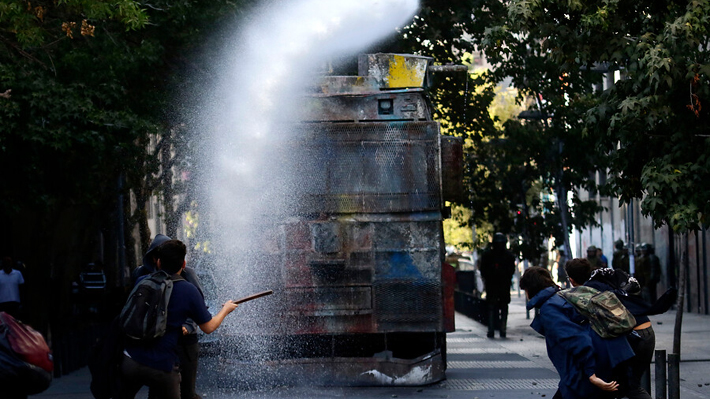 Cortes de tránsito, bombas molotov y tomas de colegios se registran en diversas ciudades