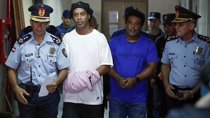 Dan a conocer la verdadera razón por la que Ronaldinho sigue preso en Paraguay y el estado de ánimo del brasileño