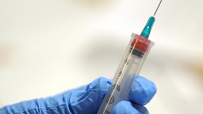 China autoriza a investigadores de ese país probar vacuna experimental contra el Covid-19 en humanos