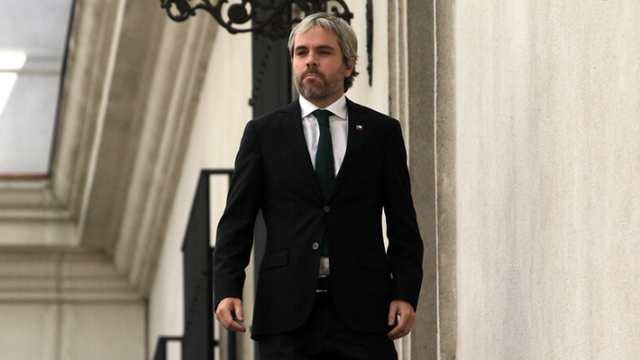 Frente Amplio decide suspender acusación constitucional contra el ministro del Interior, Gonzalo Blumel