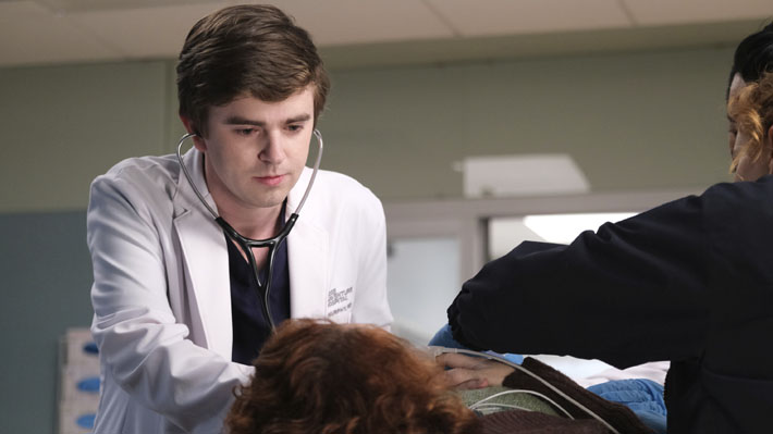 "Grey's Anatomy" y "The Good Doctor" entre los dramas médicos que están donando sus accesorios a hospitales