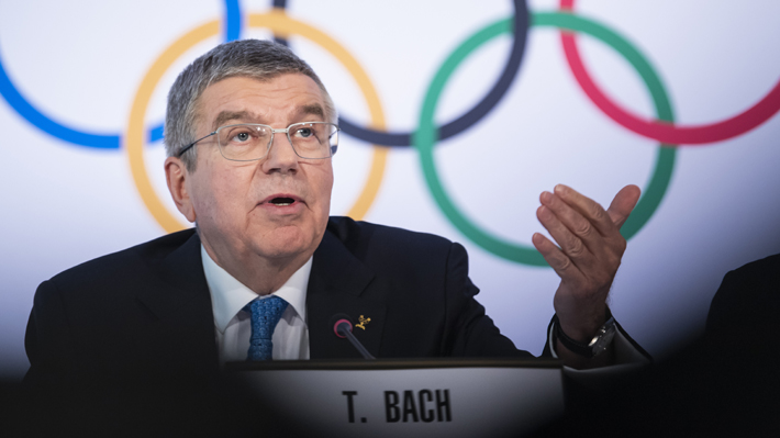 Presidente del Comité Olímpico Internacional admite estar en un "dilema", pero descarta la cancelación de Tokio 2020