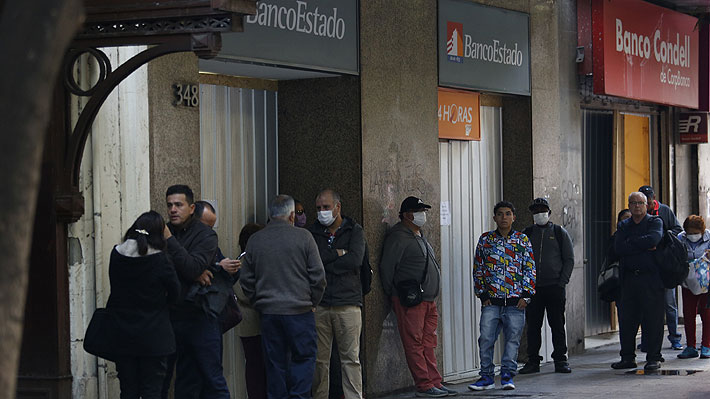 CMF autoriza a bancos a postergar cuotas de pago de créditos hipotecarios ante "shock económico y humano del coronavirus"