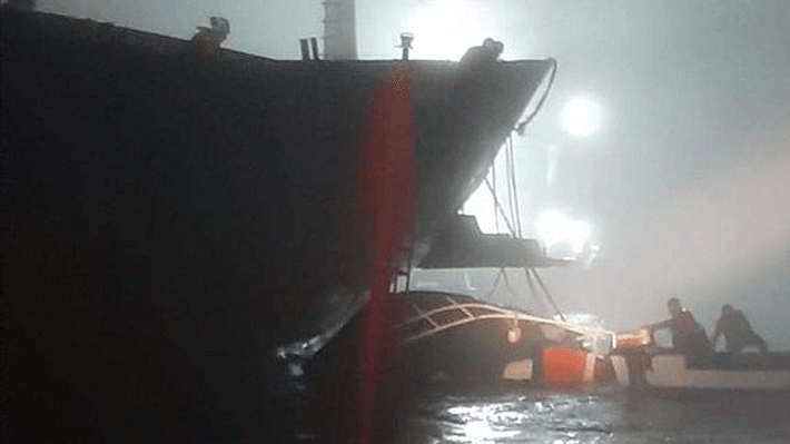 Activan operativo de rescate tras la colisión de dos embarcaciones en la bahía de Corral
