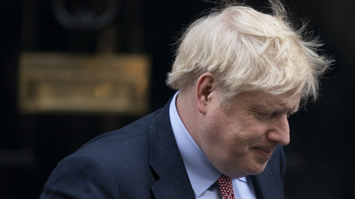 Boris Johnson anuncia que tiene coronavirus: Está con "síntomas leves" y se mantiene aislado en su casa