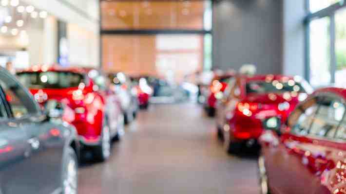 La incertidumbre generada por el coronavirus remece a la industria automotriz nacional