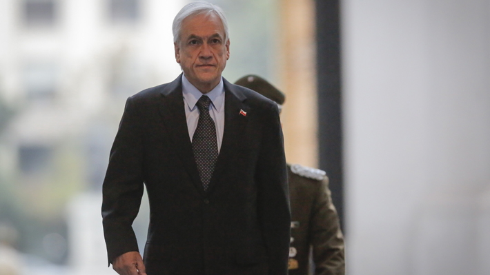 Dichos de Piñera sobre sueldo de parlamentarios y costo de Espacio Riesco abren polémica: "Está bajando a pelear al barro"