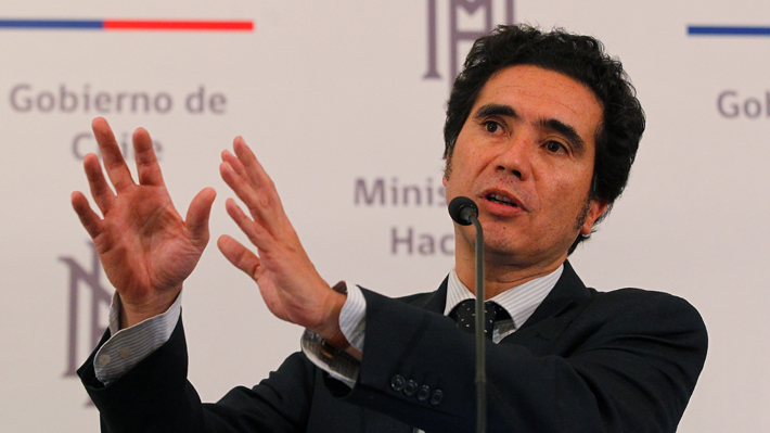 Briones asume un crecimiento negativo de la economía chilena en 2020 y apunta a "atenuar costos sociales y económicos"