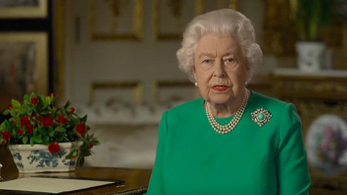 Revisa completo el emotivo discurso de la Reina Isabel en que llama a la "unidad" para superar la crisis del coronavirus